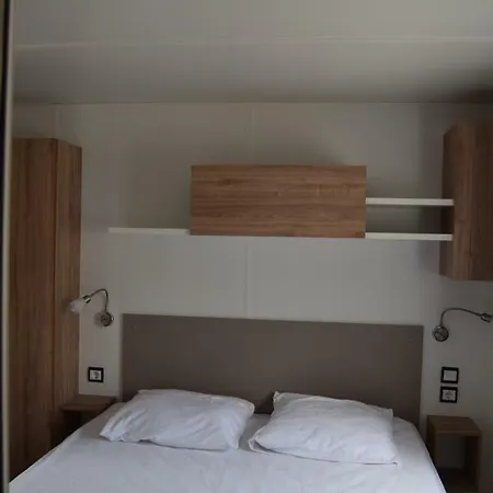 Camping Des Joyeux Campeurs * Pont-sur-Seine